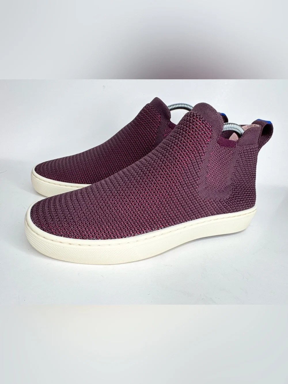 Rothys has some